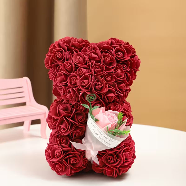 💝 Ursuleț din trandafiri – cadoul care spune „Te iubesc” fără să mai fie nevoie de explicații 💝